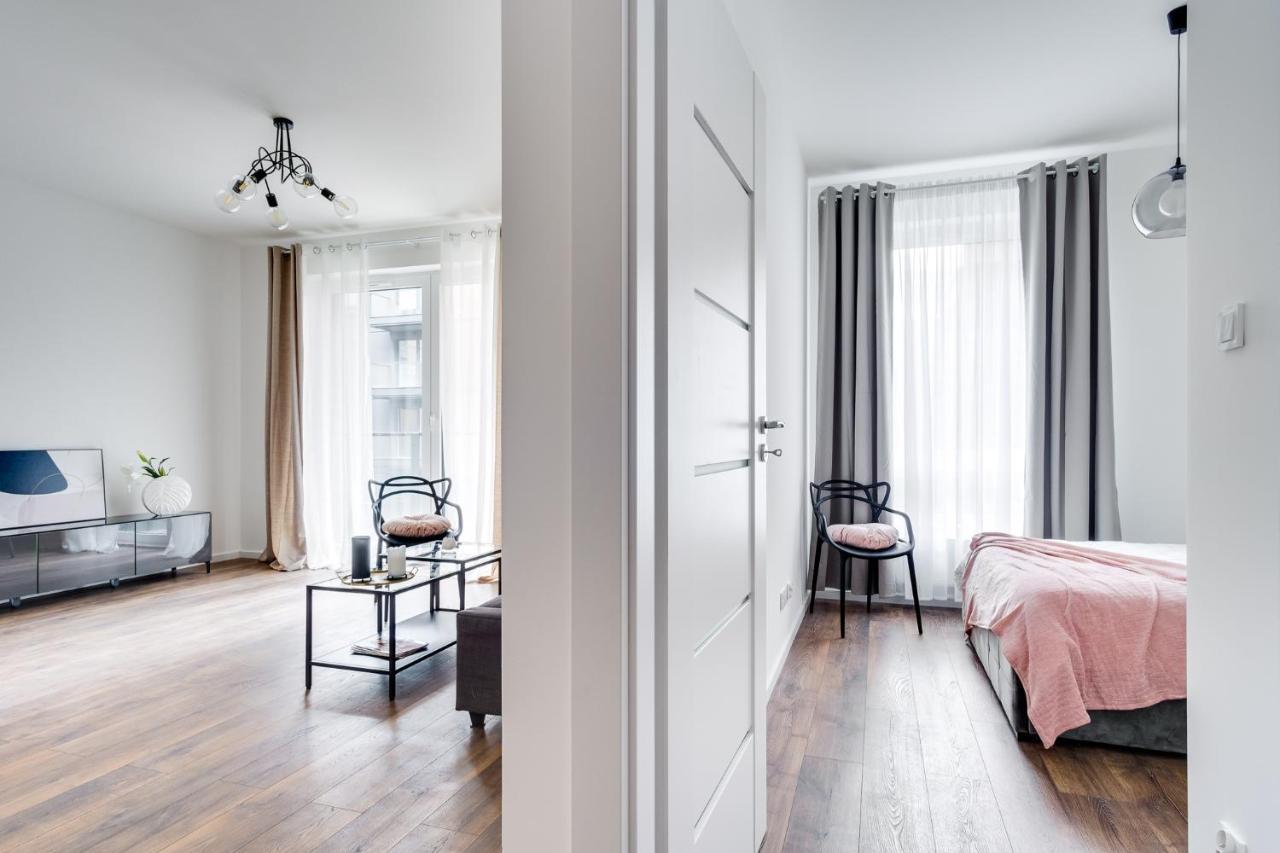 Apartament Chwaliszewo Z Balkonem - Free Parking พอซนาน ภายนอก รูปภาพ