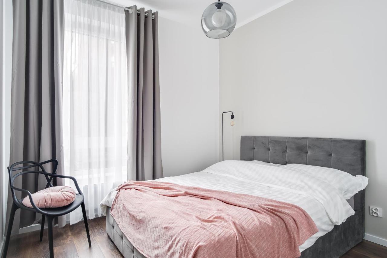 Apartament Chwaliszewo Z Balkonem - Free Parking พอซนาน ภายนอก รูปภาพ