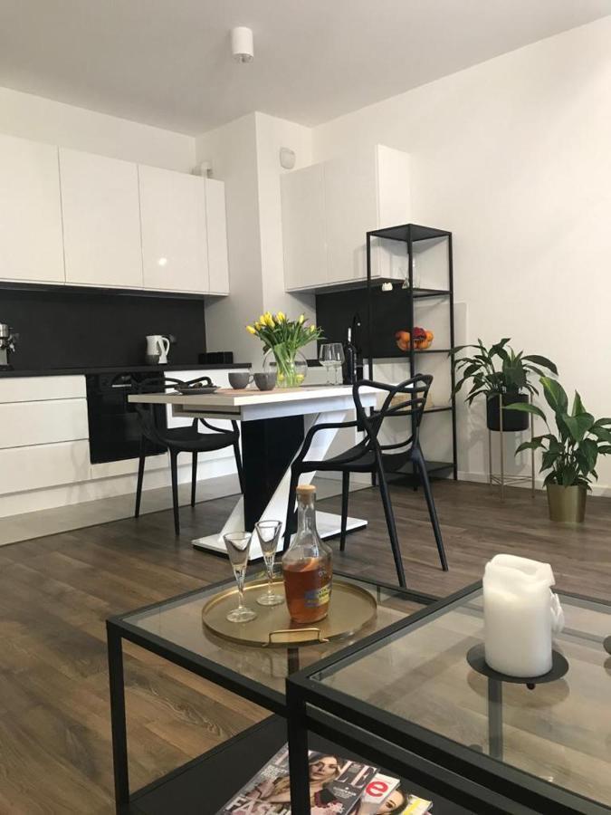 Apartament Chwaliszewo Z Balkonem - Free Parking พอซนาน ภายนอก รูปภาพ